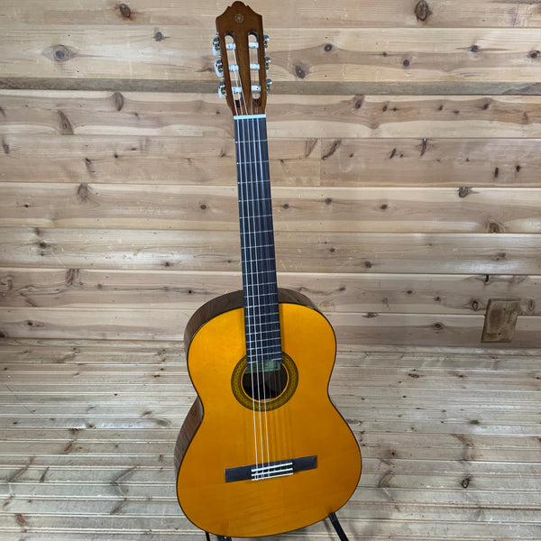 Yamaha CG102 Acoustic Guitar - Natural