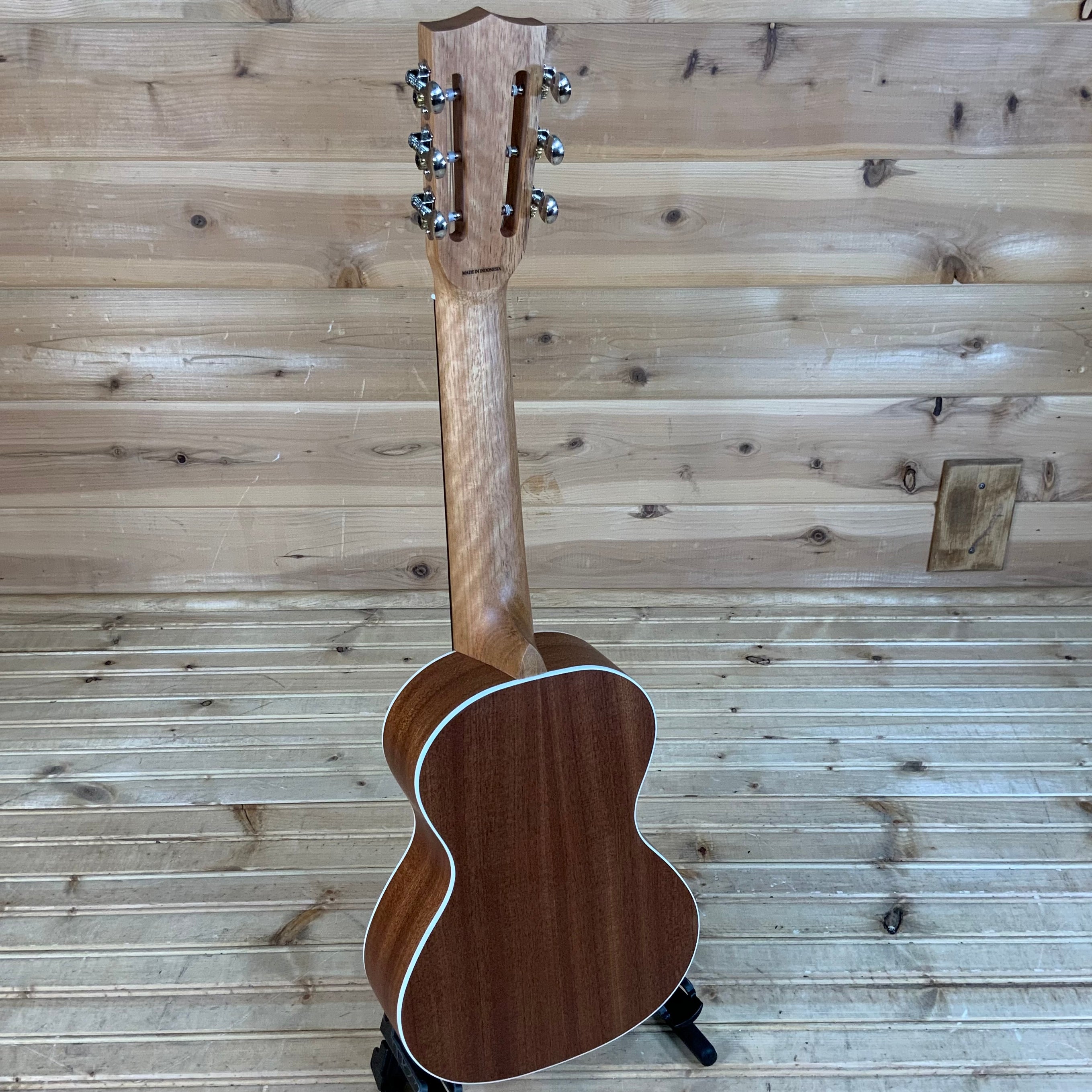 Kala Mahogany Guitarlele W/EQ 6 String - Huber Breese Music