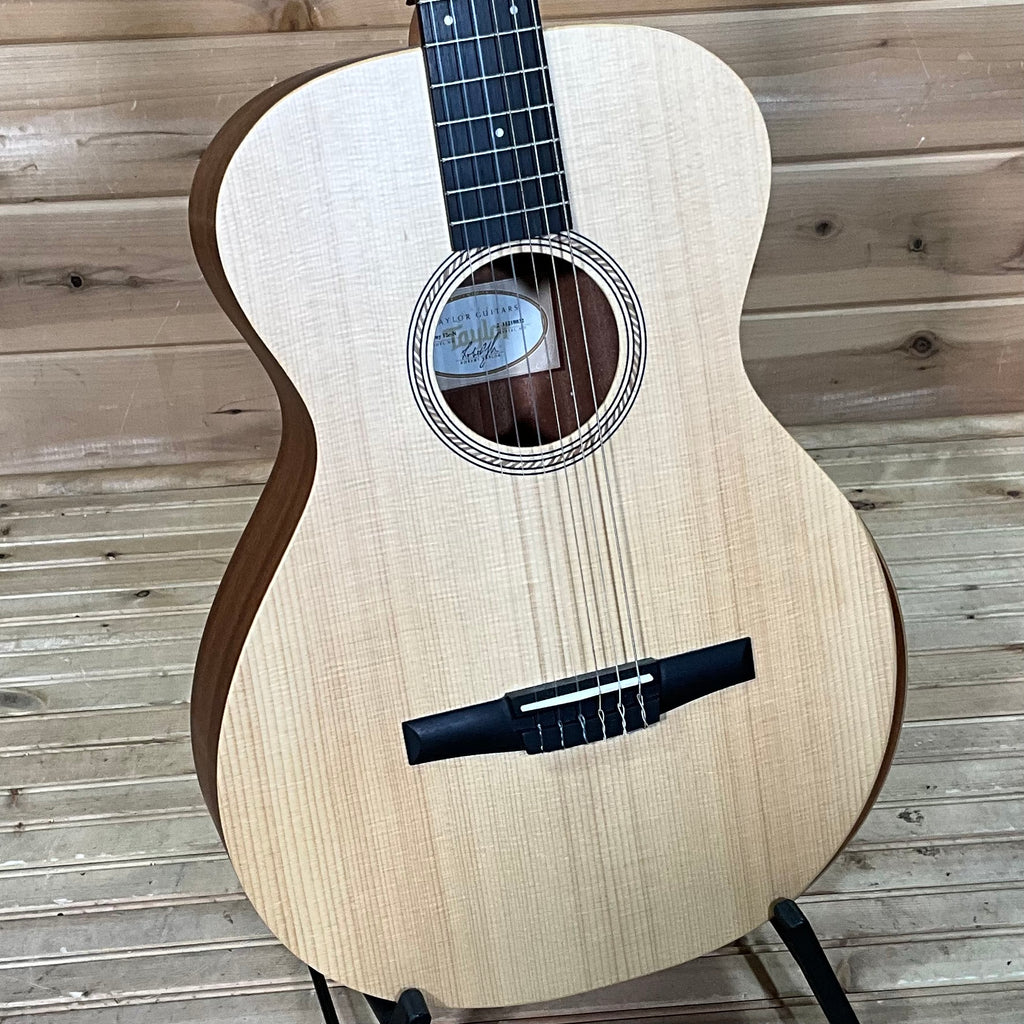 Taylor Academy A12e-N Lefty Acoustic Guitar - Natural