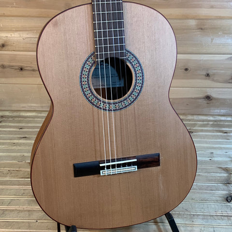 Manuel Rodriguez Caballero 10 Classical Guitar B-STOCK - Natural