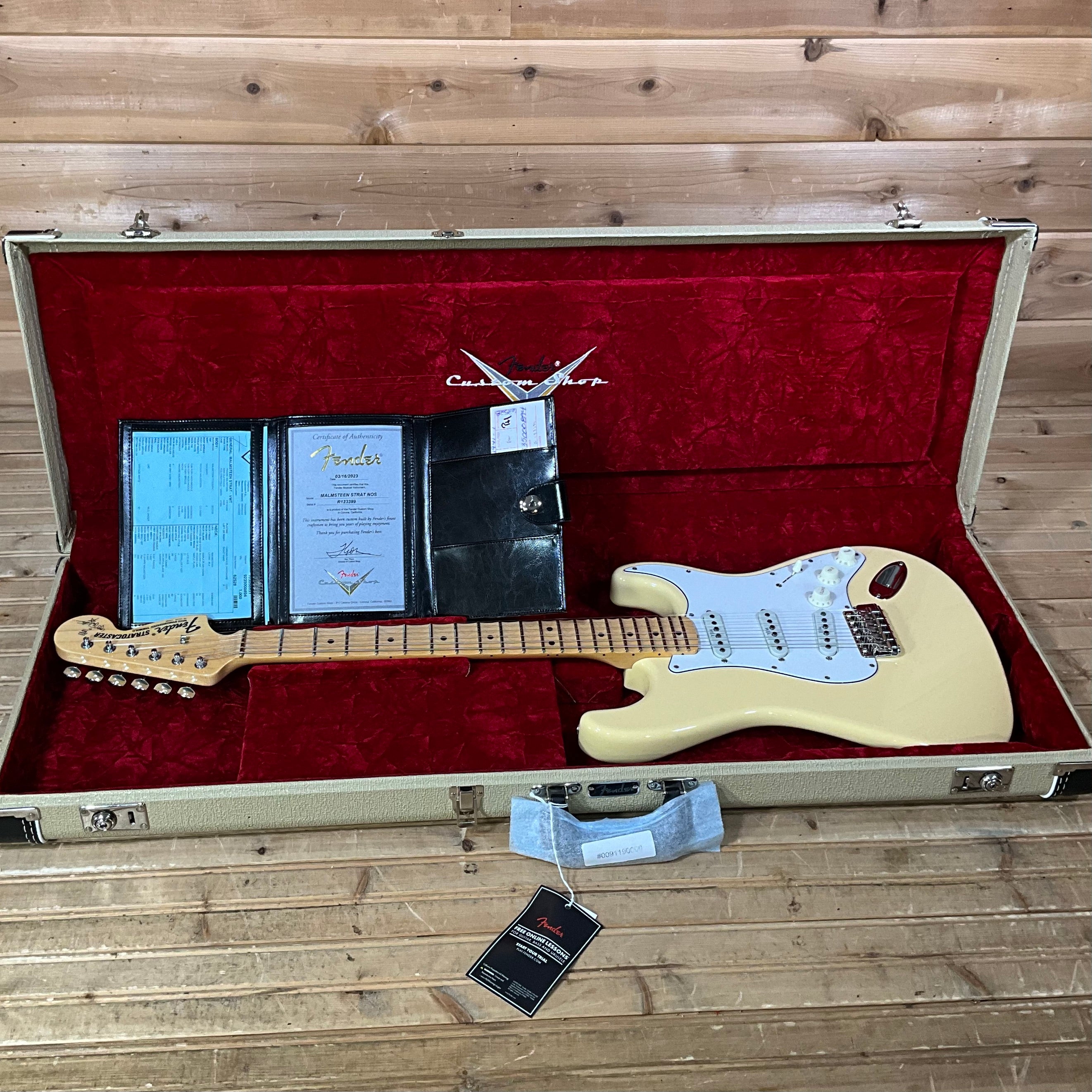 Fender　Custom　Vin　Stratocaster　Shop　Electric　Yngwie　Guitar　Malmsteen　Huber　Breese　Music
