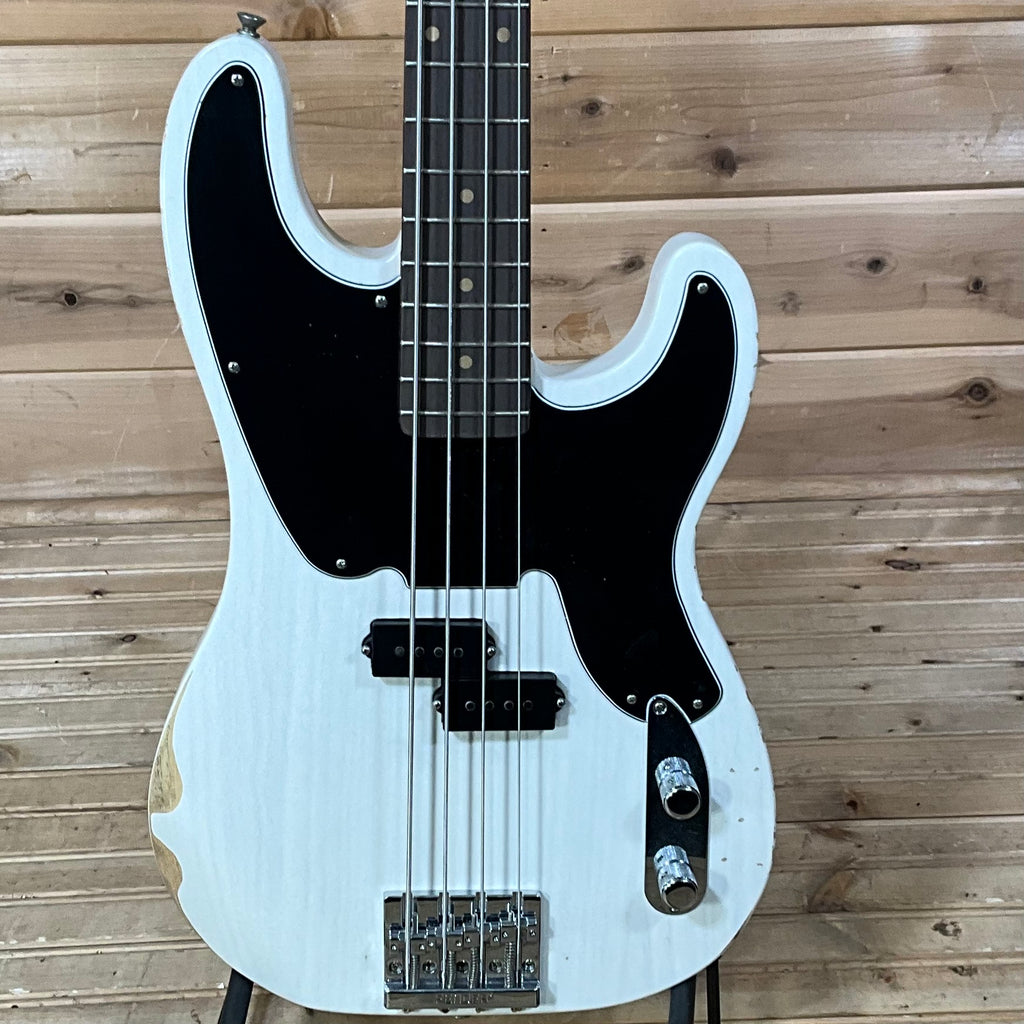 Squier Mike Dirnt Precision Bass