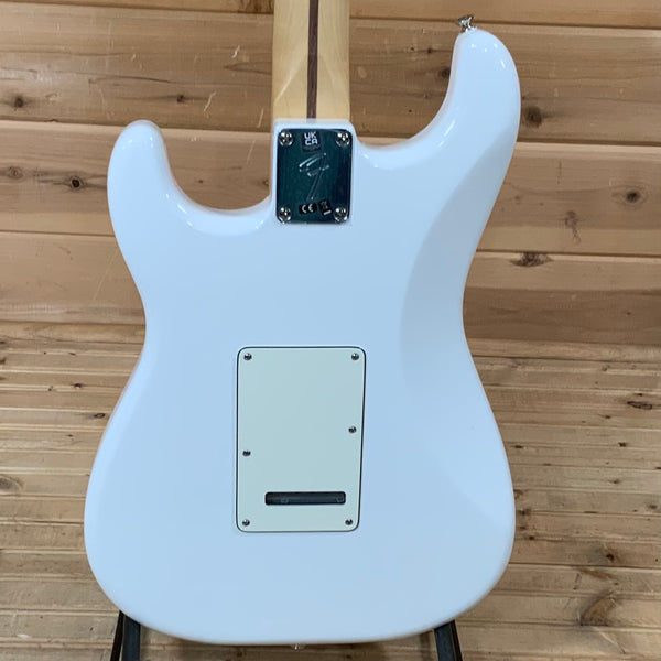Fender Player Stratocaster Electric Guitar - Polar White