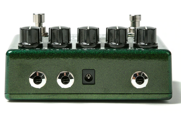 MXR M292 Carbon Copy Deluxe Analog Delay Effects Pedal