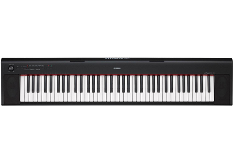 Yamaha Piano Numérique Portable Noir 76 Touches + Pupitre NP-32B